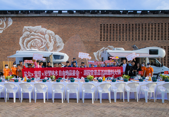 舒適房車生活，你怎么能不羨慕？